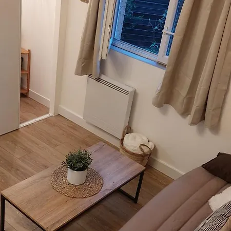 アパート Studette Cadre Exceptionnel Tres Bien Situee 10 Mn Plages アグド