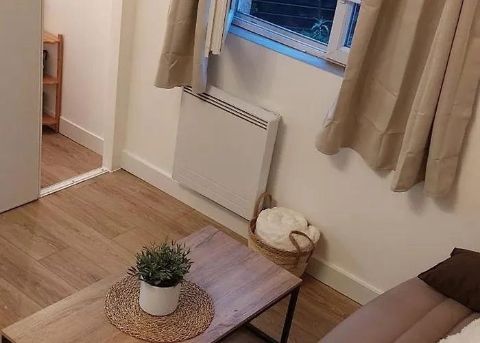 Appartamento Studette Cadre Exceptionnel Tres Bien Situee 10 Mn Plages Agde